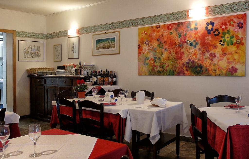 Locanda Del Re Feltre Exterior foto